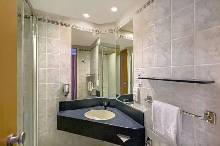Premier Inn Essen City Limbecker Platz - 12