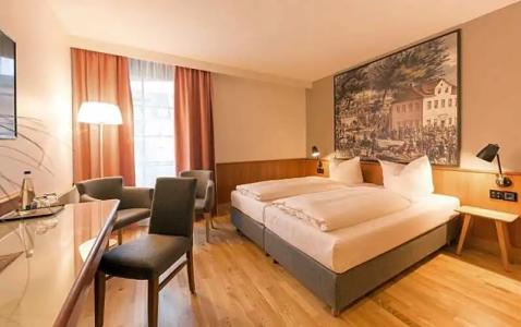 Bayerischer Hof - 45