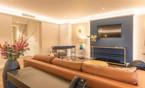 Bayerischer Hof - 82