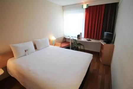 Ibis Düsseldorf Hauptbahnhof - 17