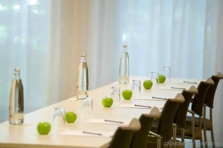 Novotel Duesseldorf City West - 21