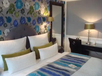 Sir & Lady Astor - 6