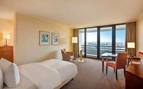 Lindner Dusseldorf Seestern - 40