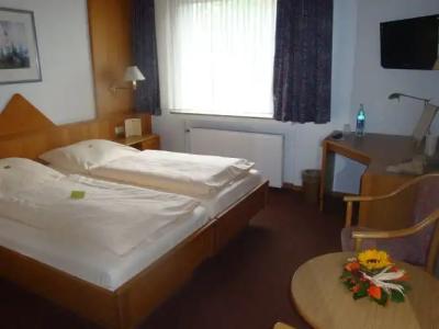 Schmidt-Mönnikes - 4