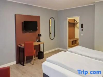 Garner BOCHUM by IHG - 74