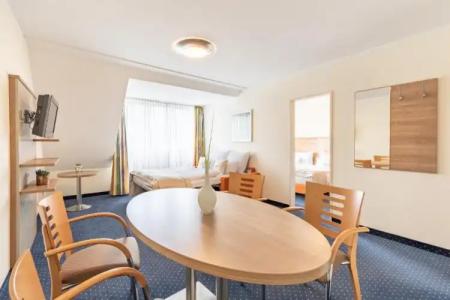 Garner BOCHUM by IHG - 96