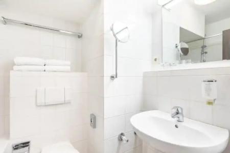 Garner BOCHUM by IHG - 99