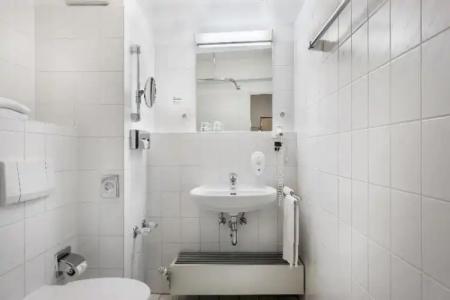 Garner BOCHUM by IHG - 71