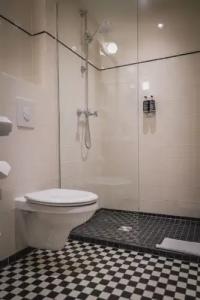 Henri Berlin Kurfürstendamm - 7