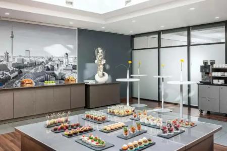 NH Berlin Alexanderplatz - 12