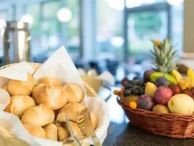 Victor's Residenz-Berlin Tegel - 11