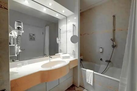 am Schloss KÖPENICK Berlin by Golden Tulip - 62