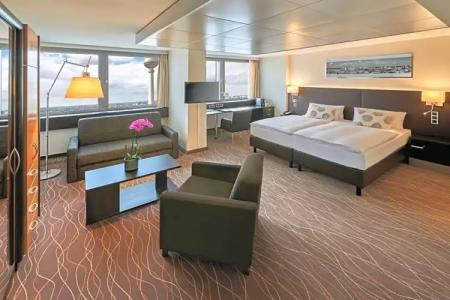 Park Inn by Radisson Berlin Alexanderplatz - 65