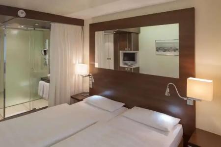 Park Inn by Radisson Berlin Alexanderplatz - 43