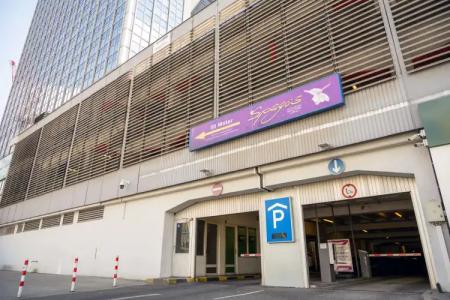 Park Inn by Radisson Berlin Alexanderplatz - 0