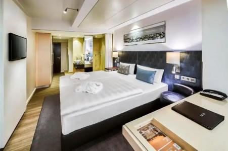 Park Inn by Radisson Berlin Alexanderplatz - 35