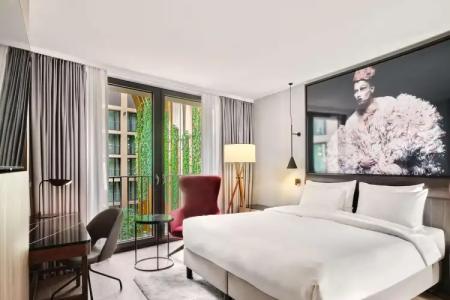 Radisson Collection, - 47