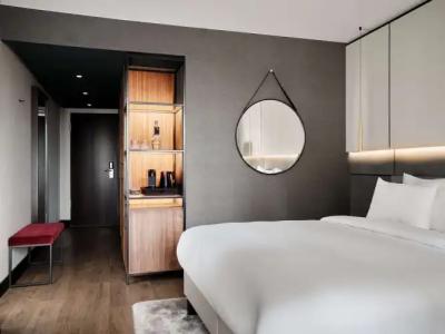 Radisson Collection, - 28