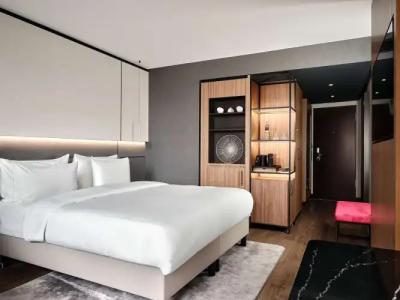 Radisson Collection, - 27