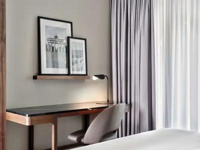 Radisson Collection, - 32