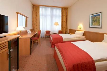 Steglitz International - 23