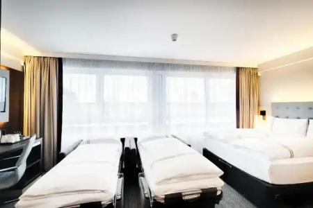 ibis Berlin Airport - 14