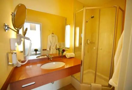 AKZENT Johannisbad - 3