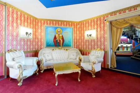 Sveti Nikola Boutique - 1