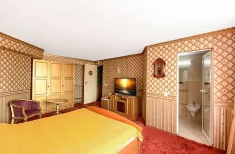 Sveti Nikola Boutique - 48