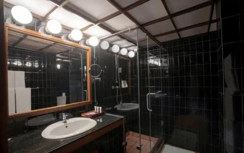 Cinnamon Citadel - 33