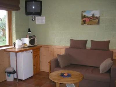 Kaare Guesthouse - 8