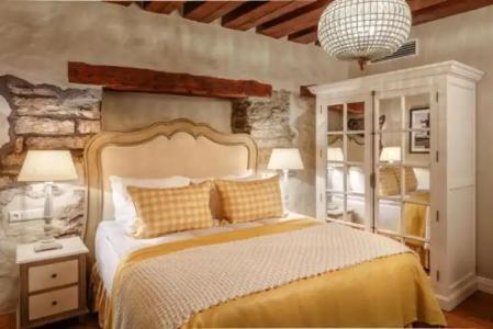 Schlössle - Small Luxurys of the World - 64