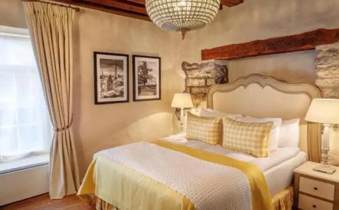 Schlössle - Small Luxurys of the World - 73