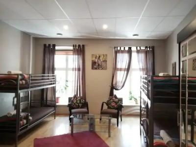 Zinc Old Town  Hostel - 10