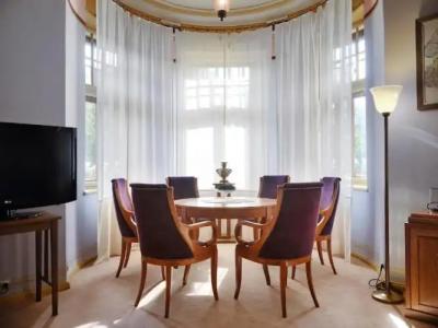 Villa Ammende Restaurant and - 118