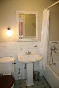Lahe Guesthouse - 6