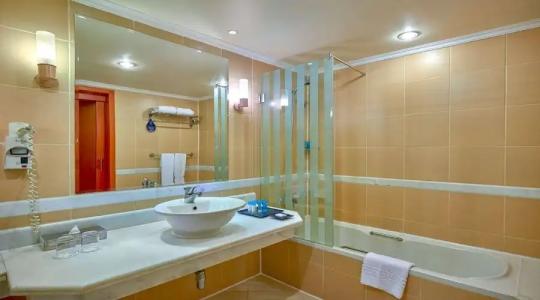 Parrotel Beach Resort - 54