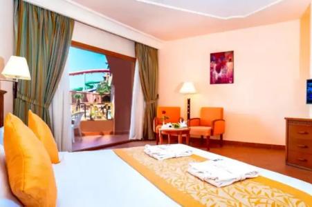 Charmillion Gardens Aquapark - 77