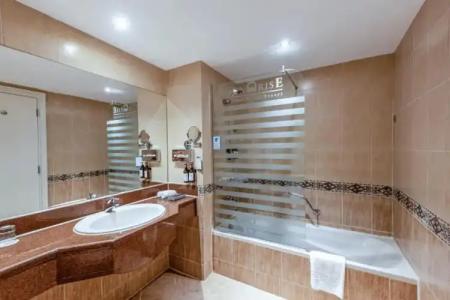 Sunrise Garden Beach Resort - 110