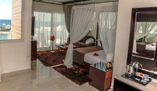 Seagull Beach Resort - Families and Couples Only - 83