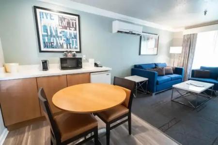 Alexis Park All Suite Resort - 37