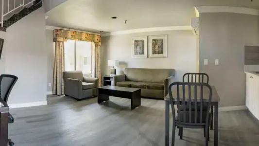 Alexis Park All Suite Resort - 52