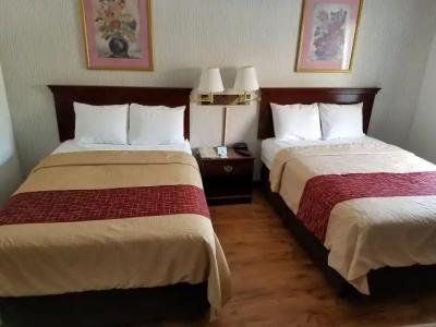 Red Roof Inn Las Vegas - 2