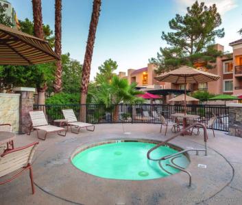 Desert Rose Resort - 21