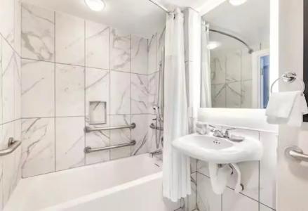 Hilton Grand Vacations Club on The Las Vegas Strip - 61