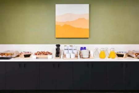 Homewood Suites by Hilton Las Vegas Airport - 10