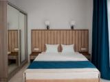 5 Bedrooms Cottage