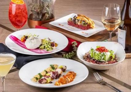 The Venetian® Resort - 4