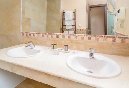 El Cortijo de Zahara by QHotels - 8