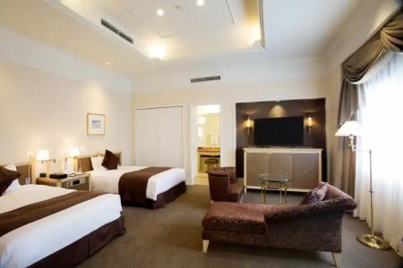 Sapporo Excel Tokyu - 2